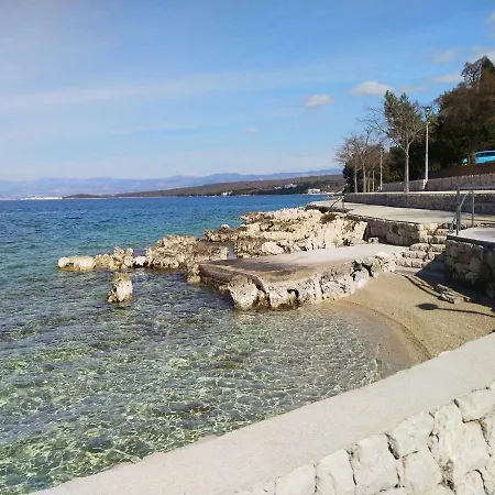 Helen Apartamento Malinska